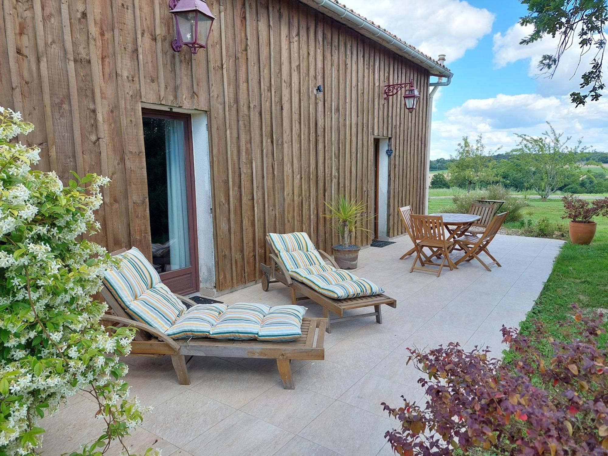Gite Cosy Grand Confort Dans Un Ecrin De Verdure Agudelle Экстерьер фото